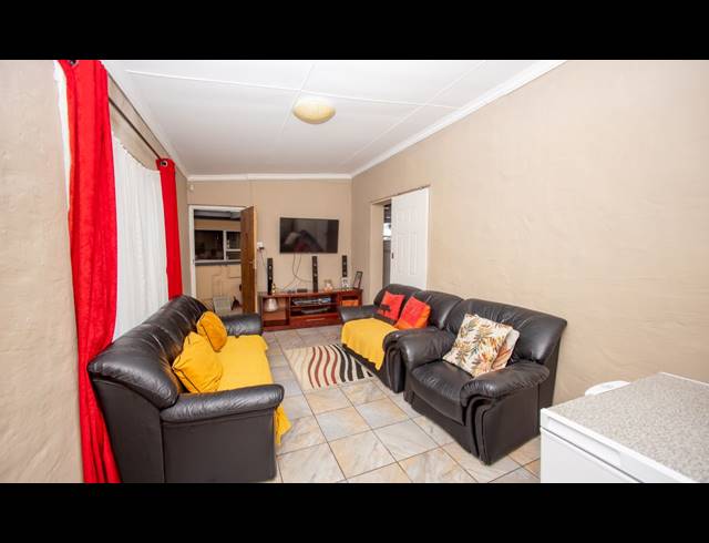 3 BEDROOM HOUSE FOR SALE IN AMALINDA